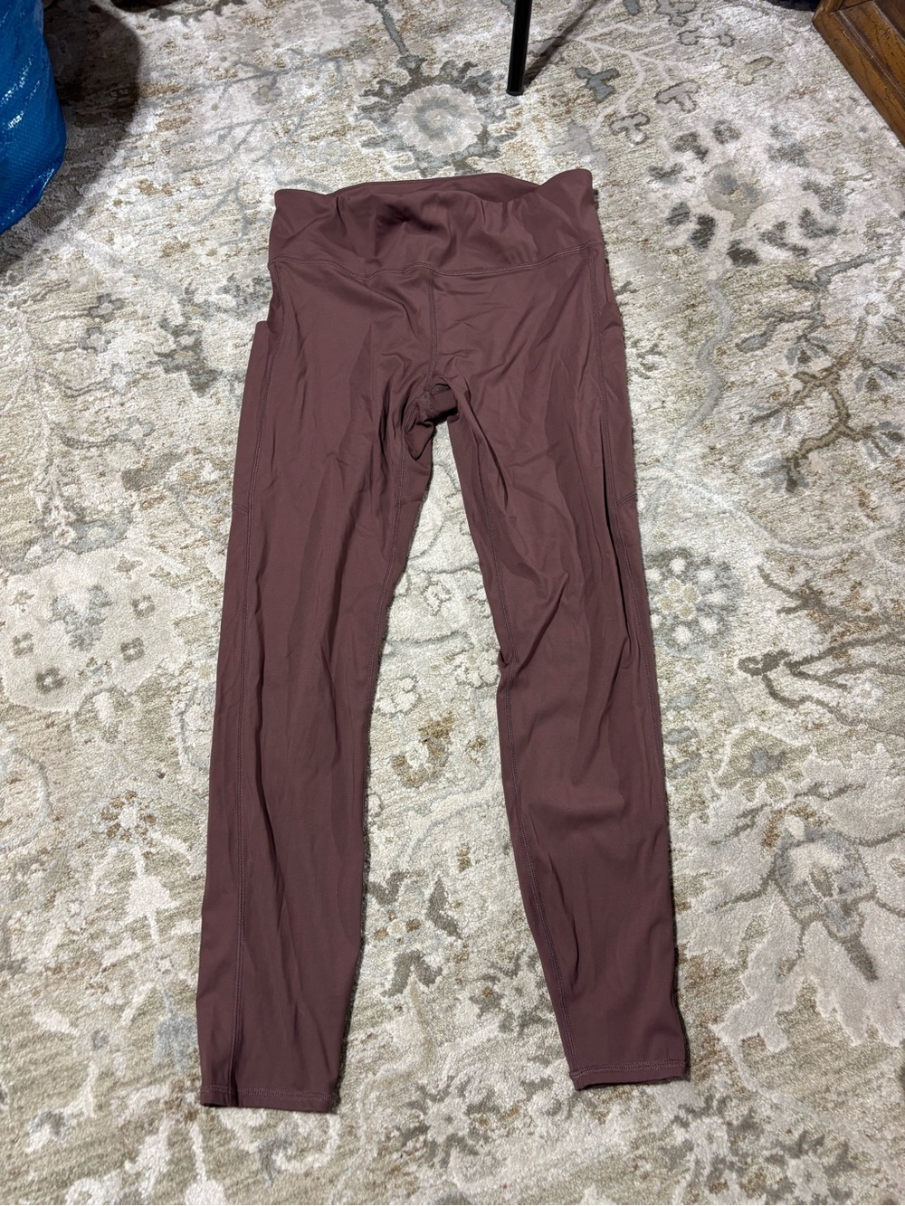 Vuori stride athletic leggings size large